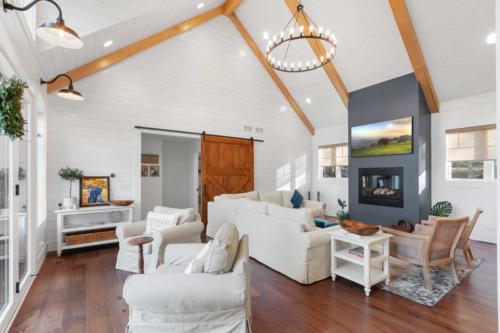 Balsitis Contracting Interior