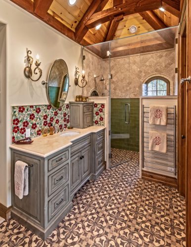 MstrBathVanityShower